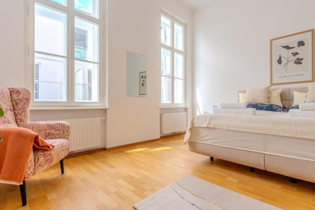 Deluxe Apartments Near The Center Krems an der Donau Exterior photo